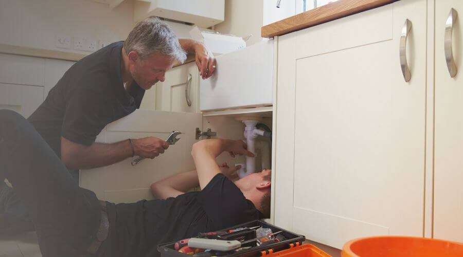 Expert burst pipe repair services in Augusta, IL